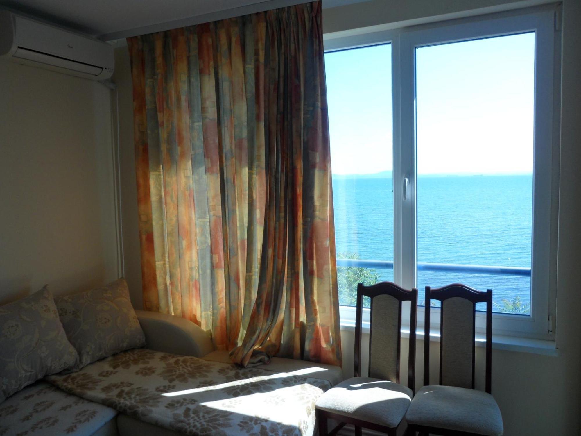 Blue Bay Palace Apart Complex Pomorie Exterior foto