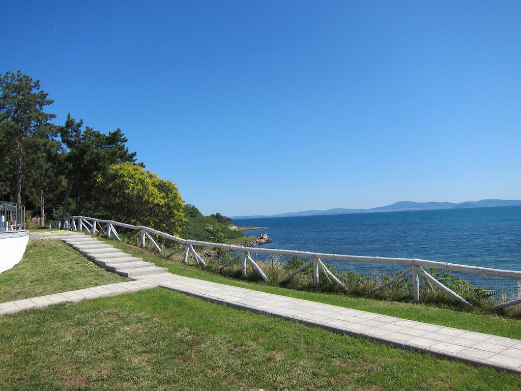 Blue Bay Palace Apart Complex Pomorie Exterior foto