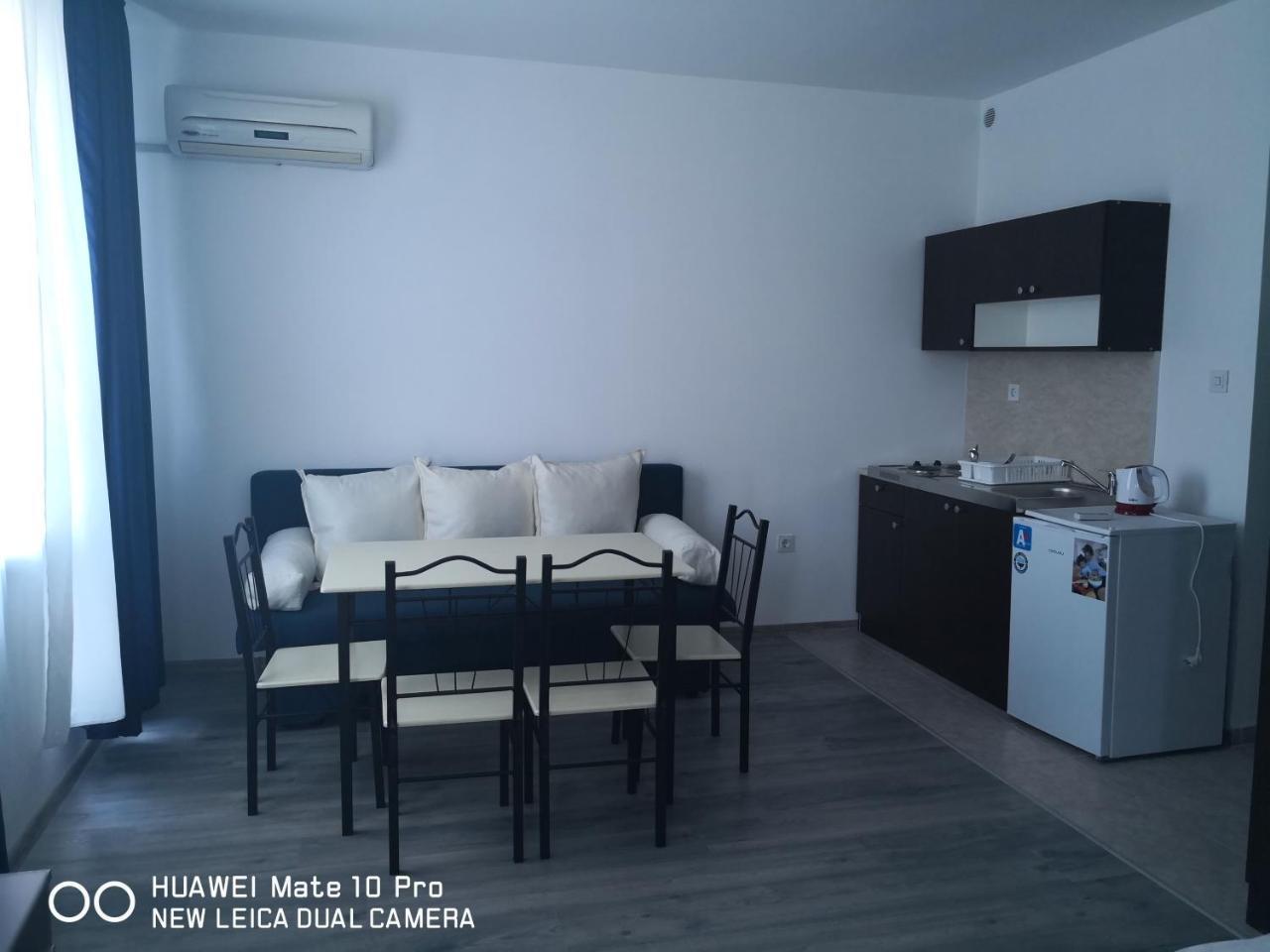 Blue Bay Palace Apart Complex Pomorie Exterior foto