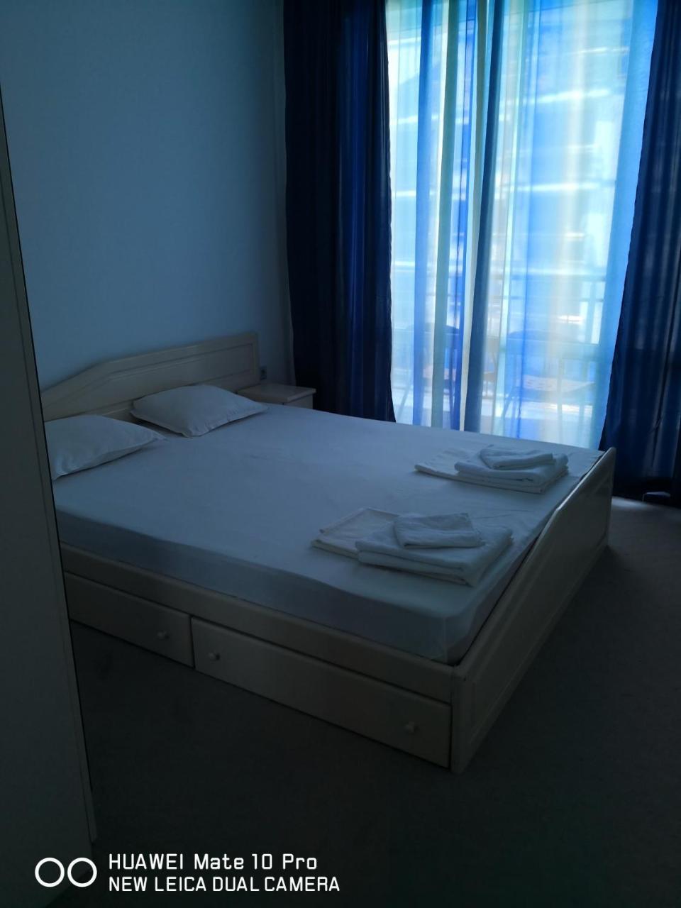 Blue Bay Palace Apart Complex Pomorie Exterior foto