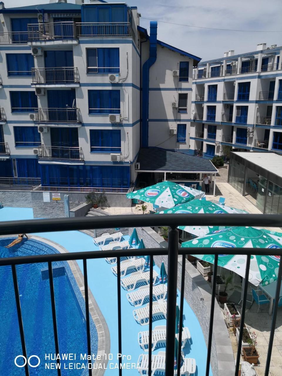Blue Bay Palace Apart Complex Pomorie Exterior foto